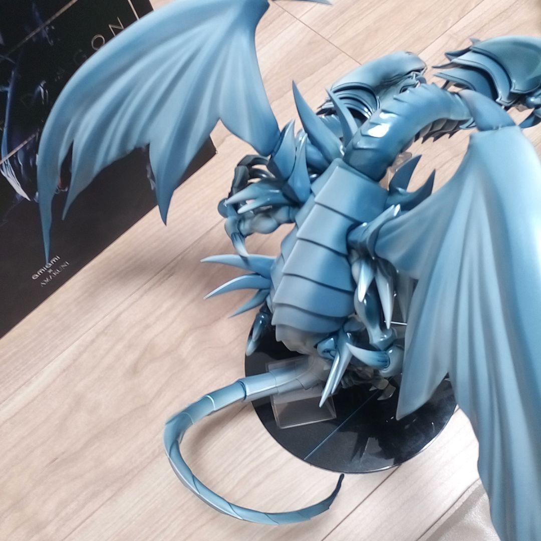 新品未開封ブルーアイズアルティメットドラゴンフィギュアあみあみ
