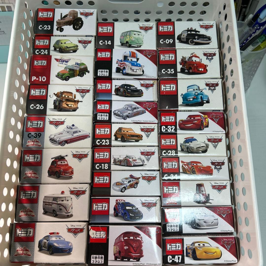 カーズ ミニカー ライトニング・マックィーン 約60台セット￼