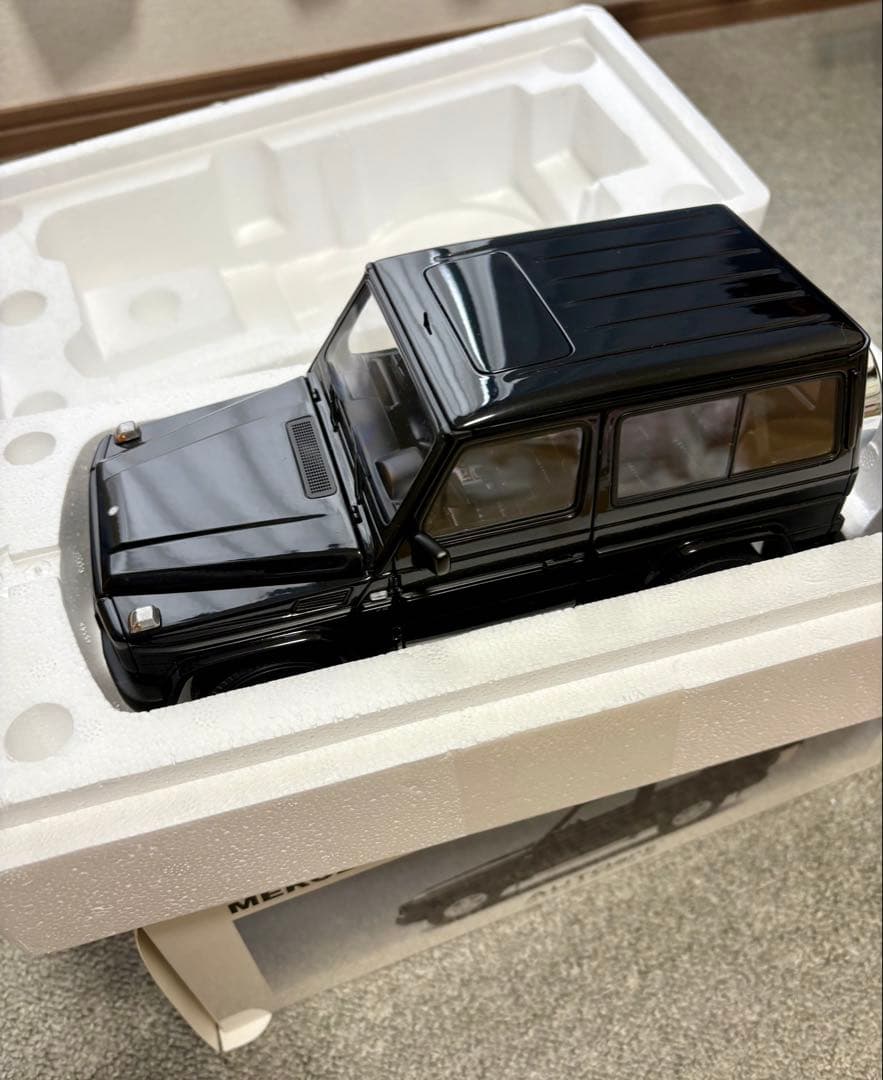☆最終値下オートアート1/18 メルセデスベンツ G500 Gクラス極美品