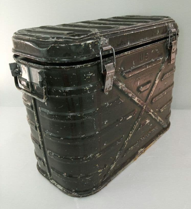 US製 1965年 ミリタリーコンテナ オリーブドラブ　*AE6