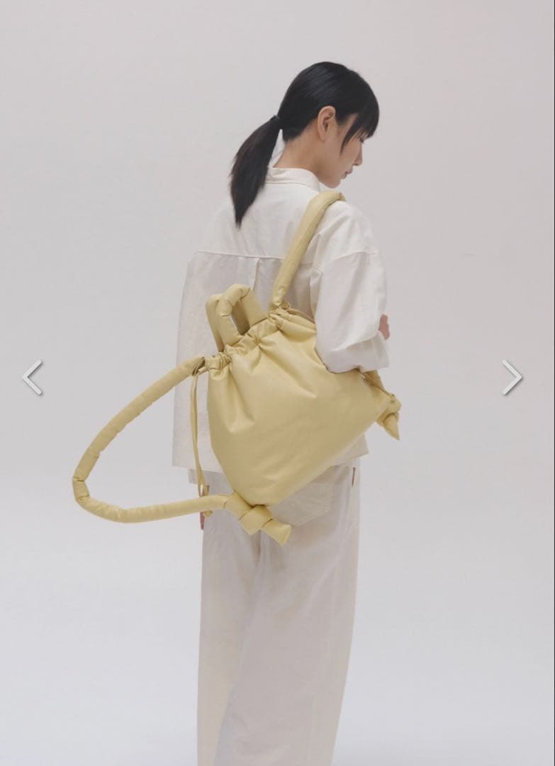 OLEND バターイエロー ショルダーバッグ