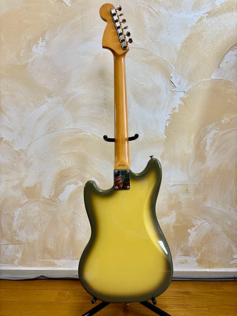 Fender Mustang Japan エレキ レアカラーの希少品♡未使用 楽器・機材