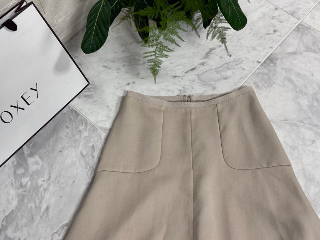 近年モデル★極美品★ANAYI フレアスカート ベージュ　38