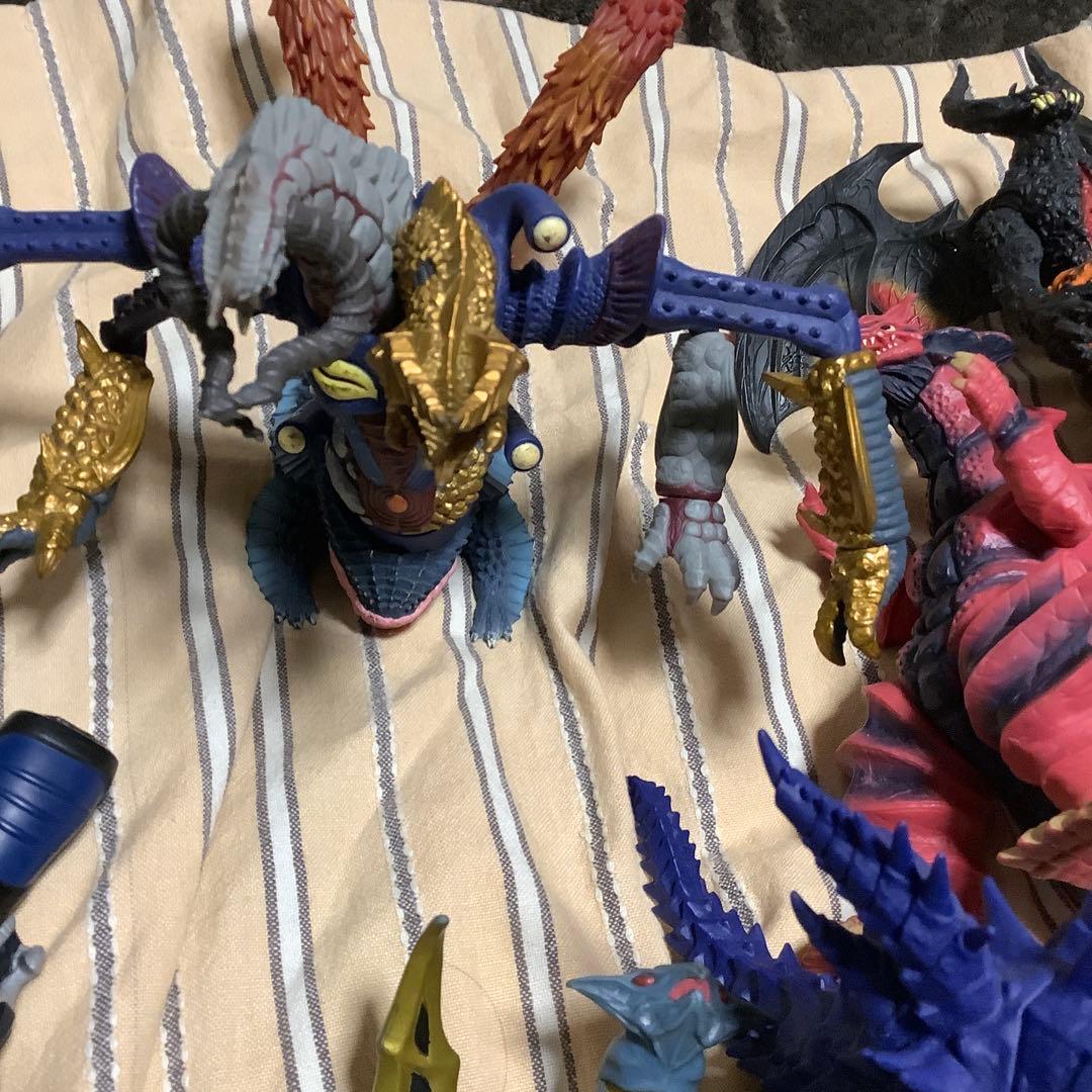 怪獣フィギュア　ジャンクセット