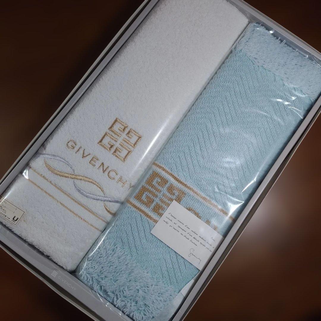 GIVENCHY タオルセット バスタオル・タオルマット - メルカリ