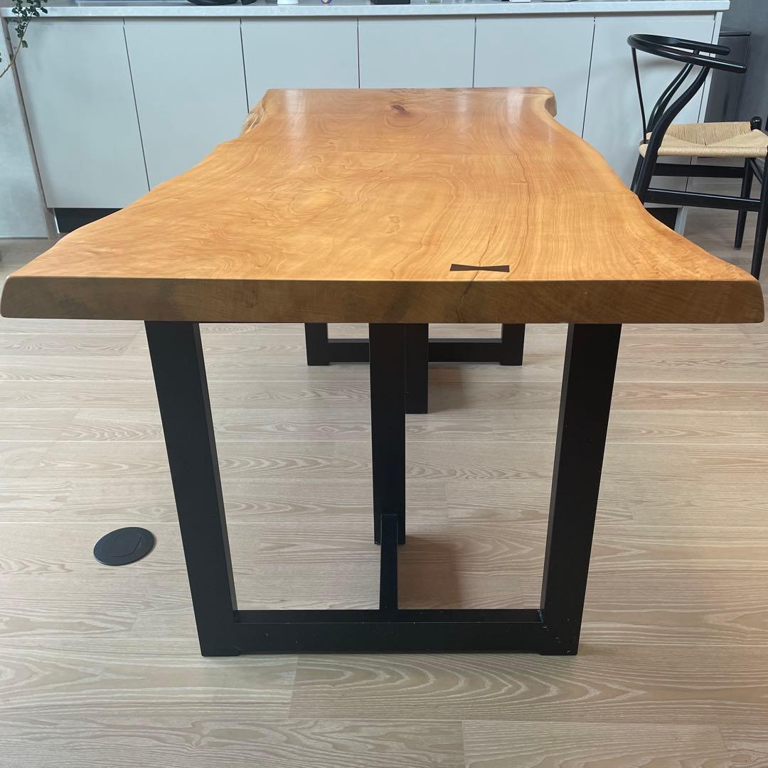 無垢材 一枚板　ダイニングテーブル　70〜75cm ×137cm ×高さ70cm