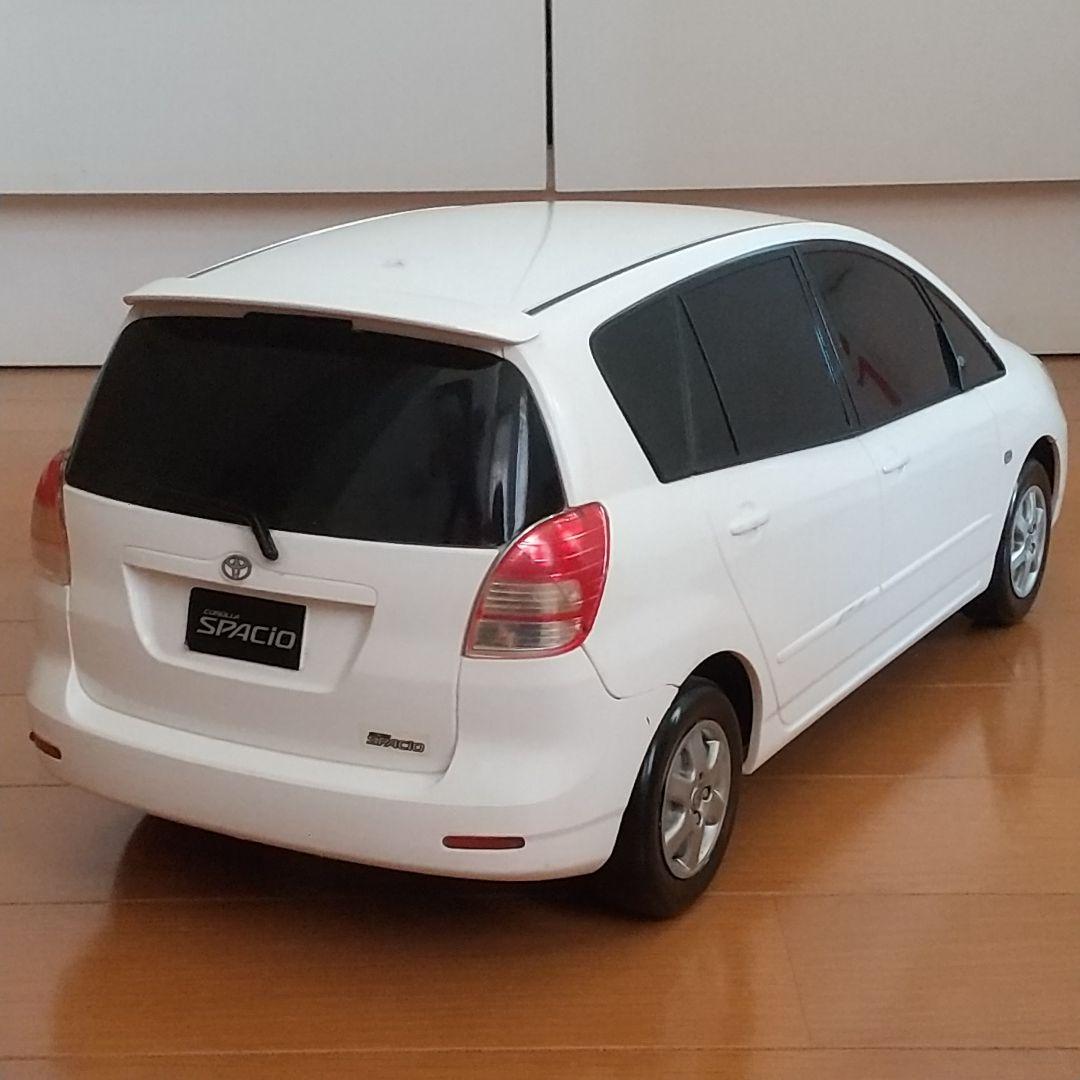 【極希少】トヨタ カローラスパシオ カラーサンプル ホワイト ディーラー非売品