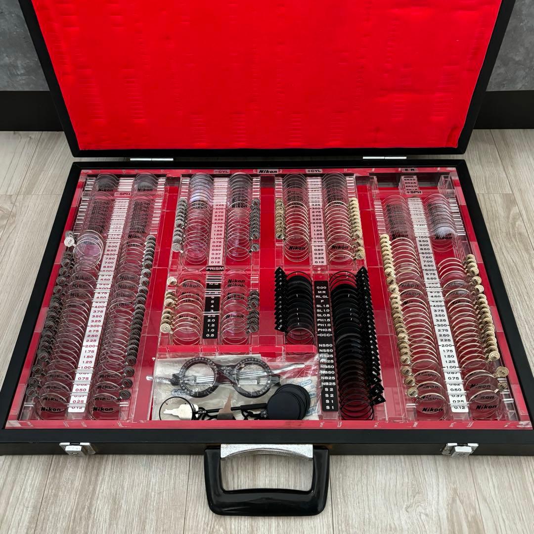 Nikon 検眼レンズセット アタッシュケース入り 昭和レトロ 視力検査機