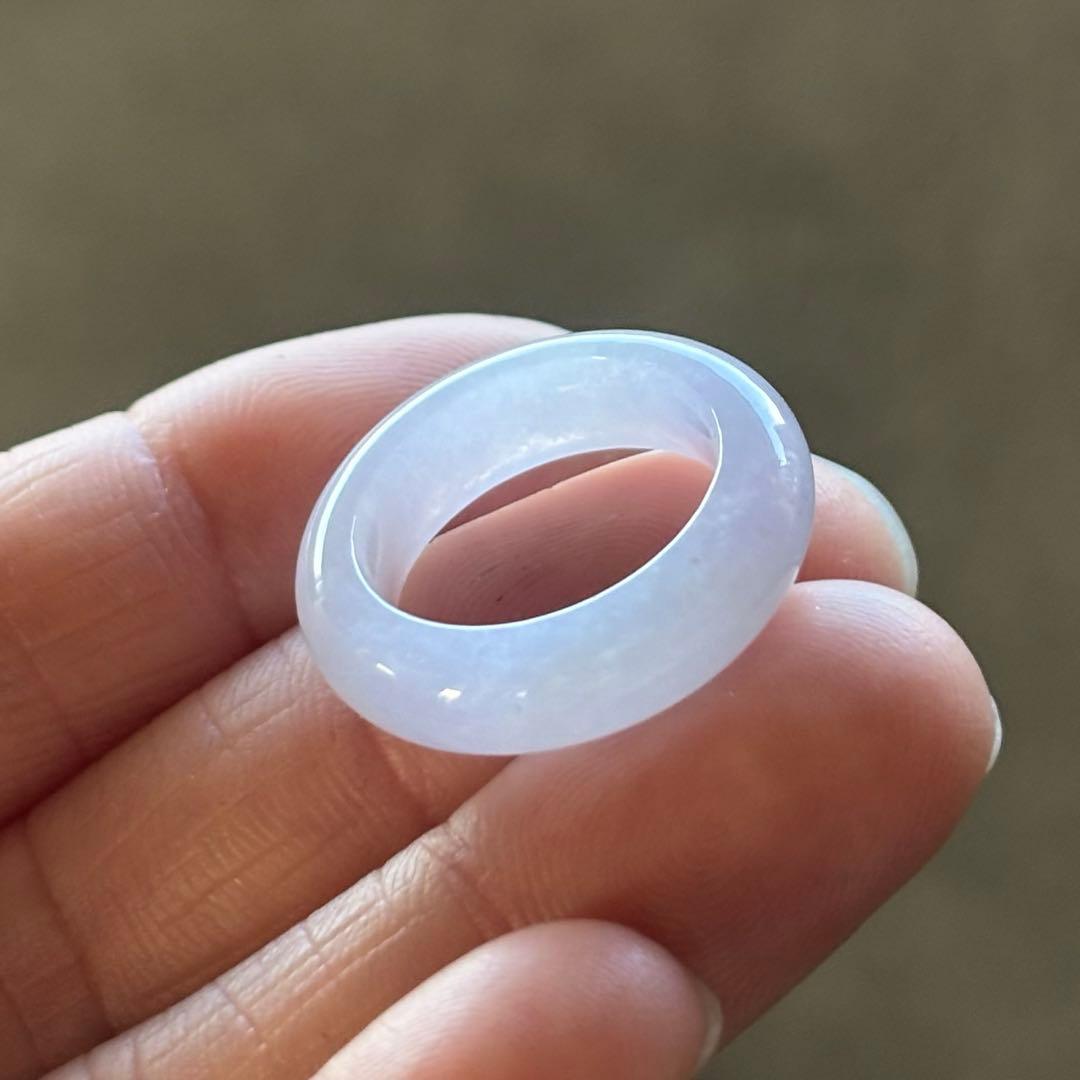 ミャンマー産 天然本翡翠　氷種　ラベンダー色 くり抜きリング　8号