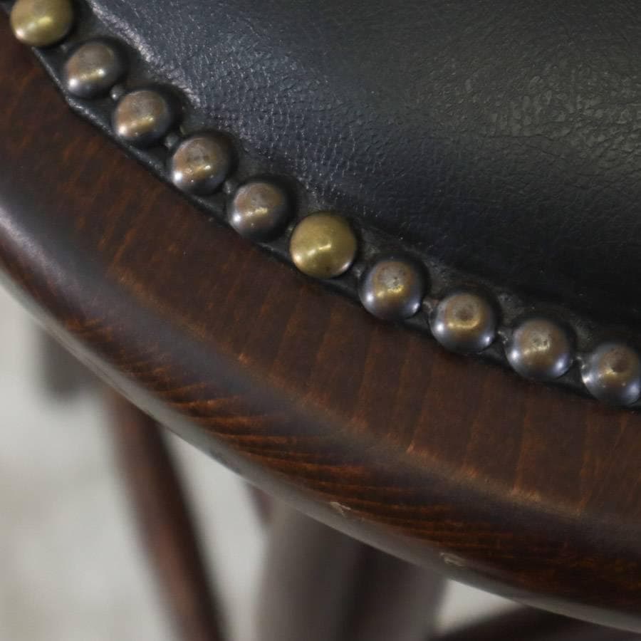 ルーマニア製 ハイスツール ビーチ材 ブラック PVCレザー