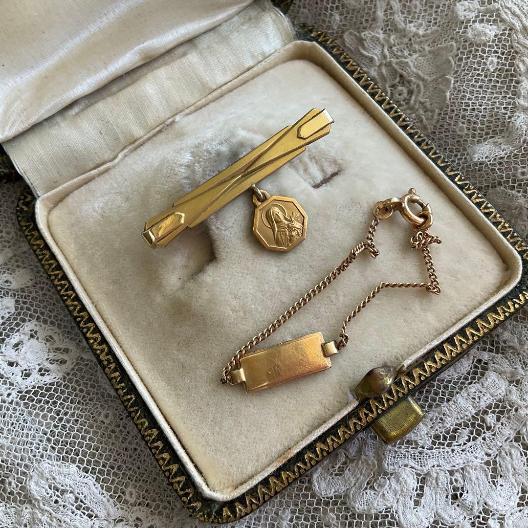 B：フランス アンティーク BEBE ブローチ ベベ ベビー ドール用に♡