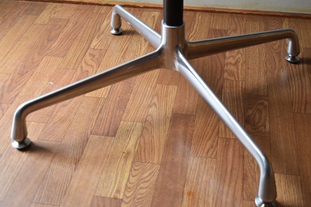 ダイニングテーブル Round table