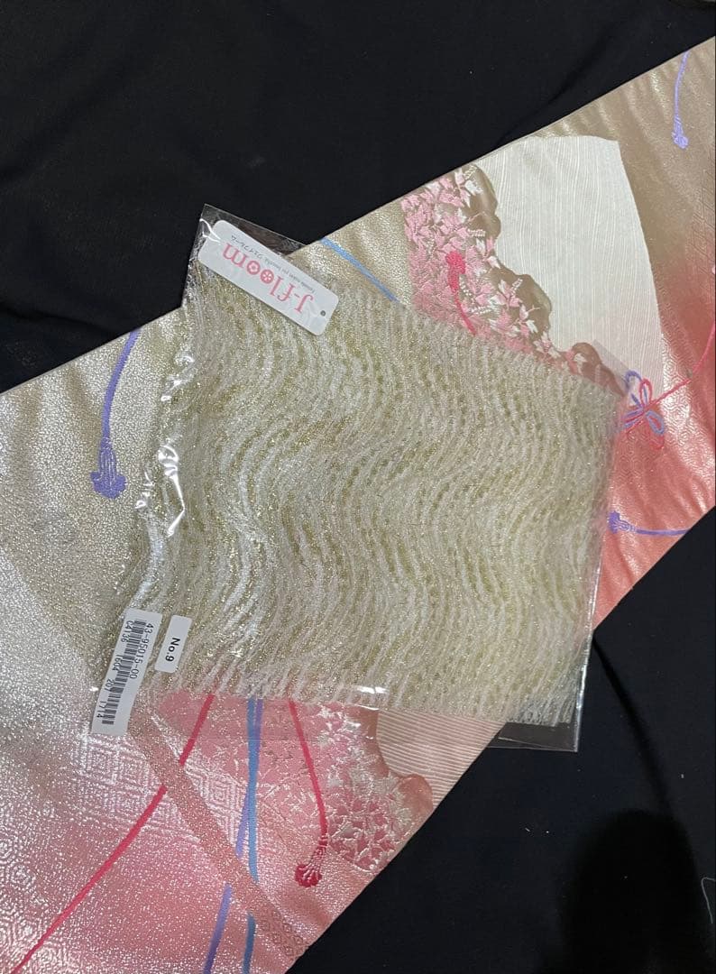 振袖 フルセット6点サイズS〜M 駒刺繍 雪輪花蝶文 金彩 正絹 - メルカリ