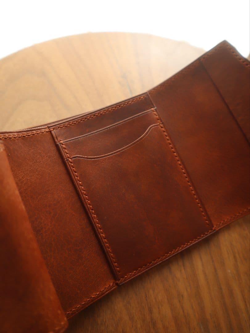 【イタリアンレザー】オコシ金具の三つ折り財布　フルハンドメイド