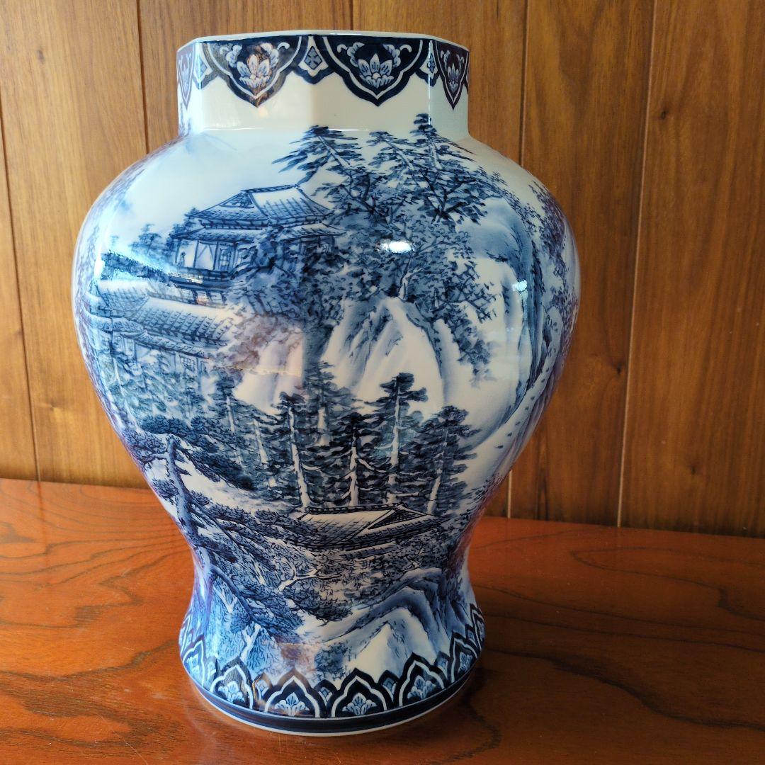 TKです。有田焼 神右衛門　染付山水図 　染付細密絵図花瓶 飾壺 古美術