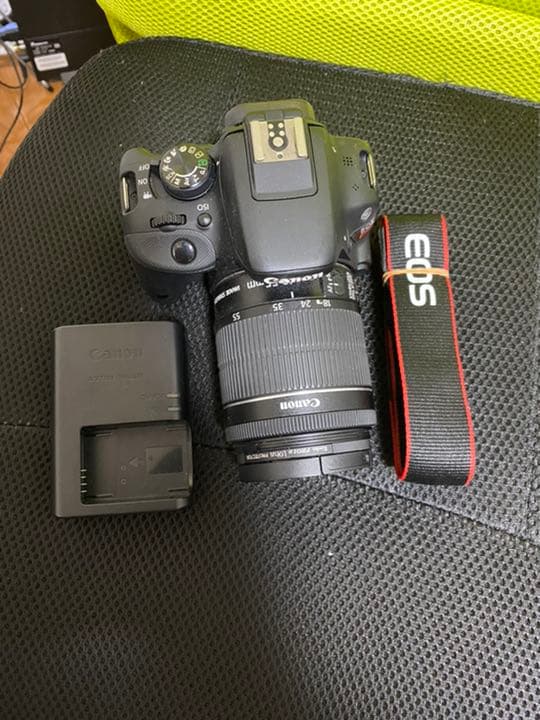 Canon EOS kiss X7 本体、チャージャー、ストラップ、リモコン Canon