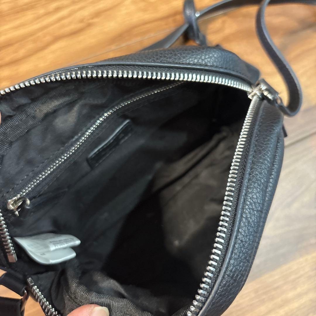 【美品】agnes b アニエスベー レザー 本革製 ミニ ショルダーバッグ