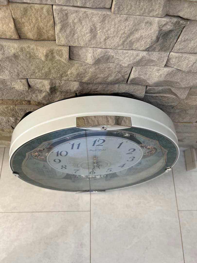 【美品】リズム時計工業 Small World 4MN537RH04（白）