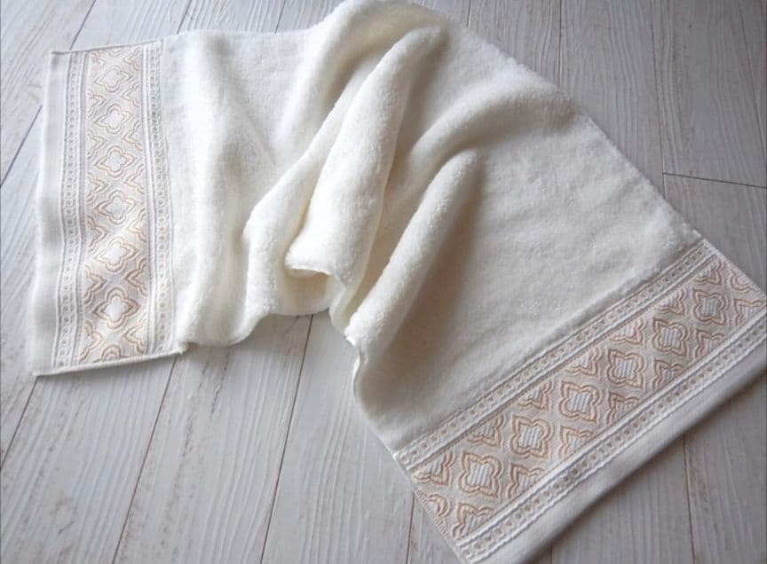 新品☆UCHINO☆最高級☆海島綿☆純金蒸着☆超高価☆豪華☆肉厚☆フェイスタオル