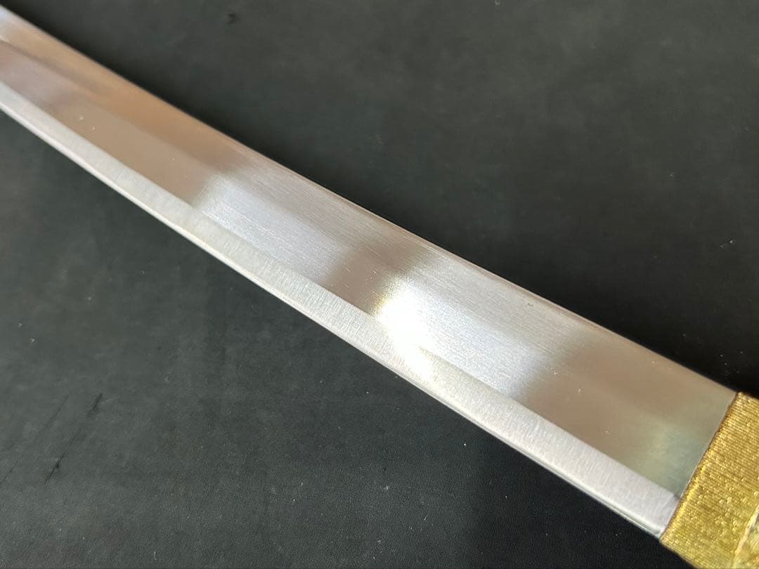 金梨子地花菱散糸巻太刀拵え 模造刀 陣太刀