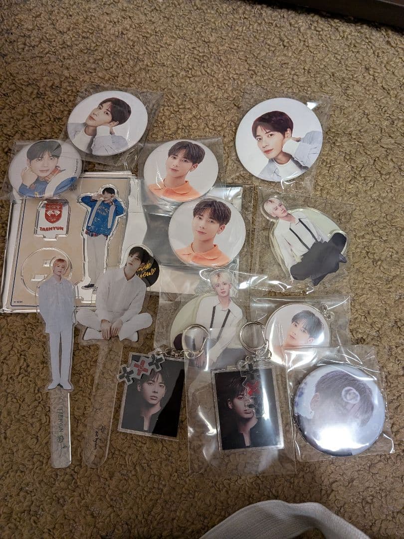 txt アクリルスタンド 缶バッチ　カンテヒョン　ボムギュ