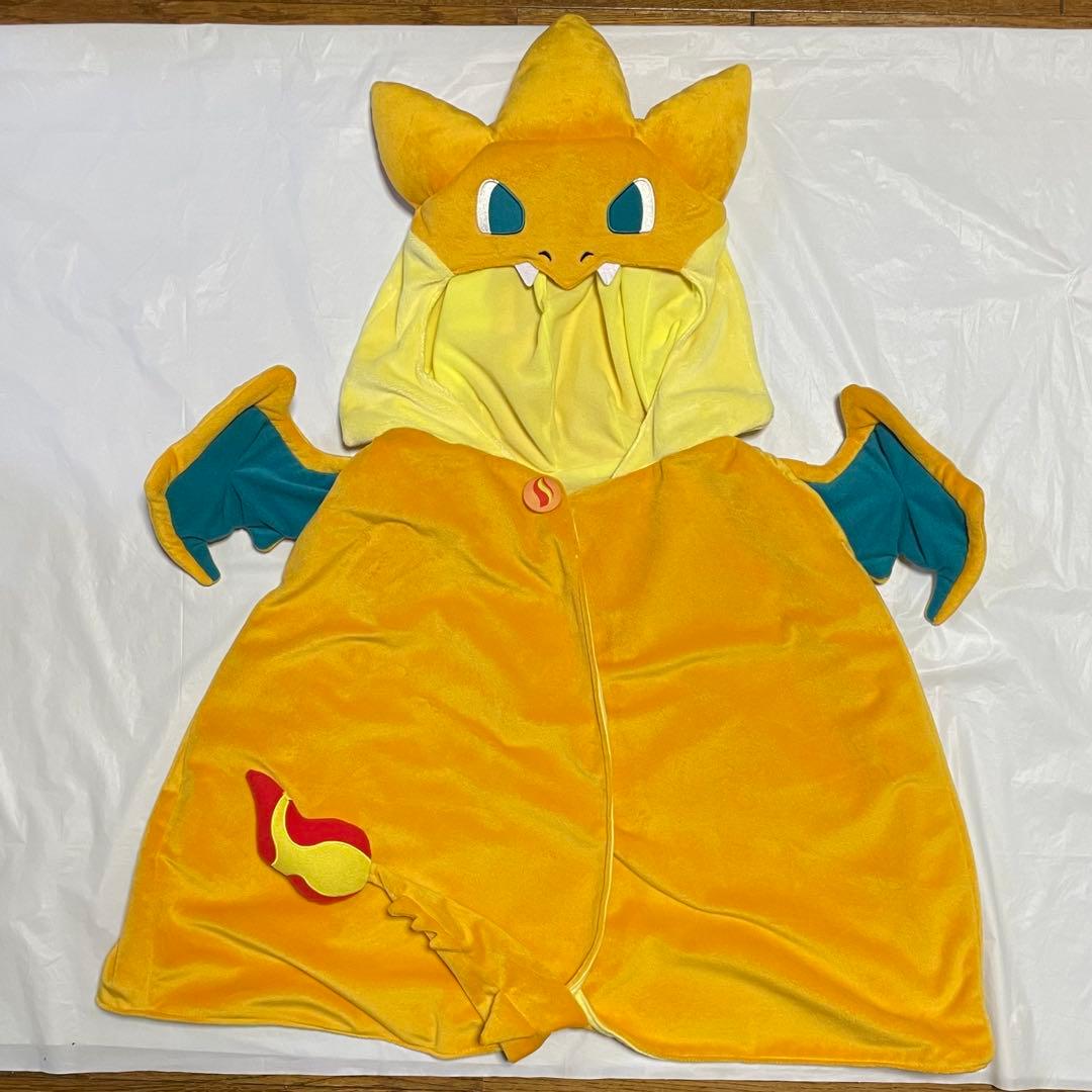 メガリザードンY フード付き ポンチョ ポケモンセンター限定 - メルカリ