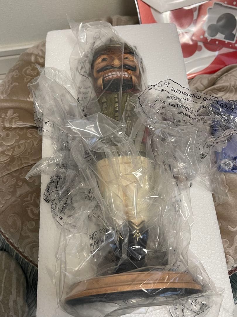 くるみ割り人形と秘密の王国 ディズニー 世界限定1800個   シリアルナンバー