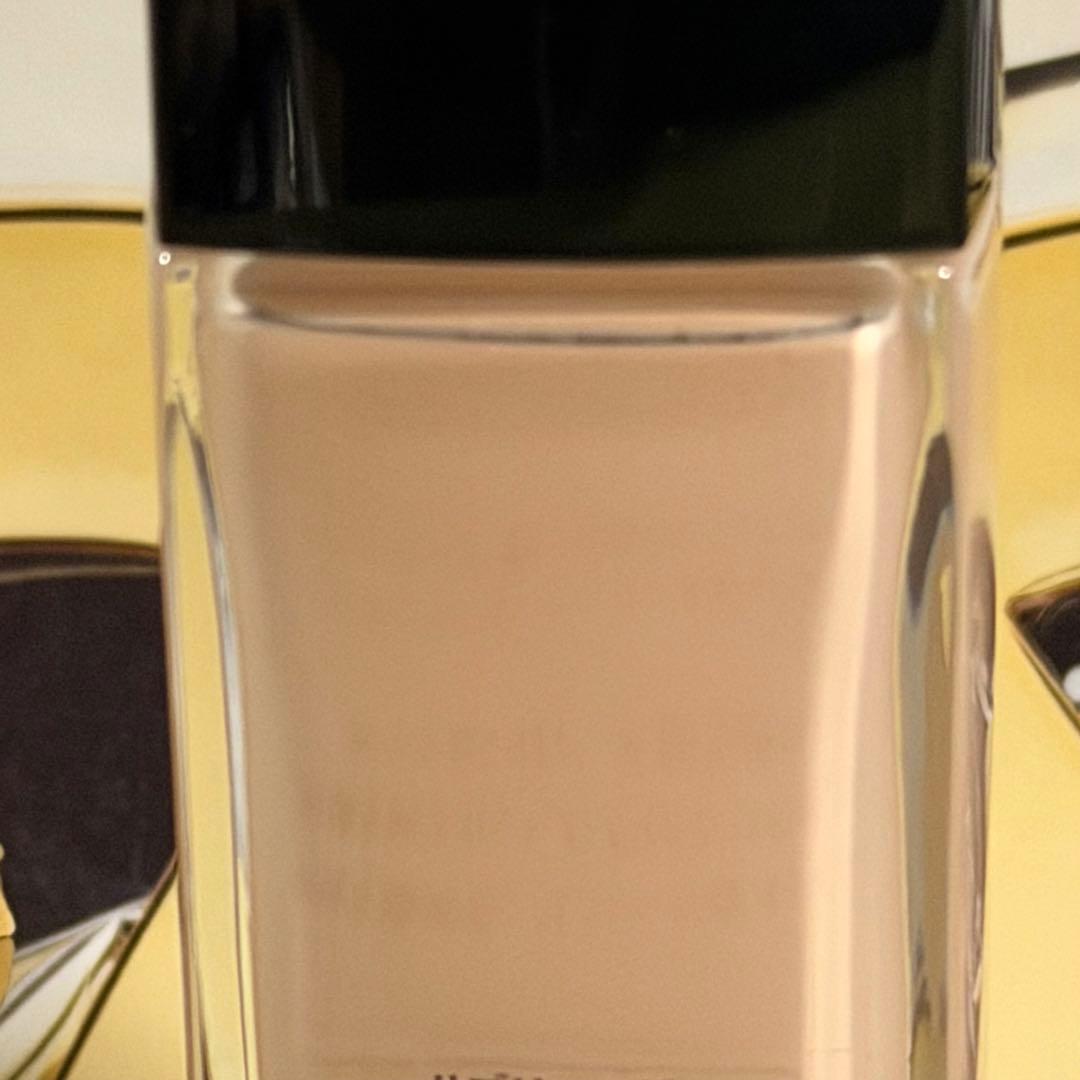 未使用に近い☆CHANEL☆サブリマージュ☆レサンス ドゥ タン # B20