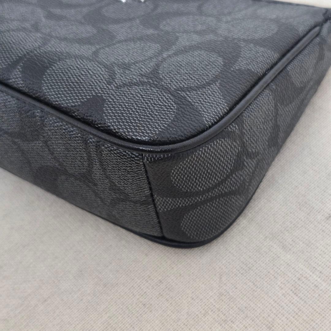 【極美品】COACH シグネチャーハンドバッグ　コーチアクセサリーポーチ