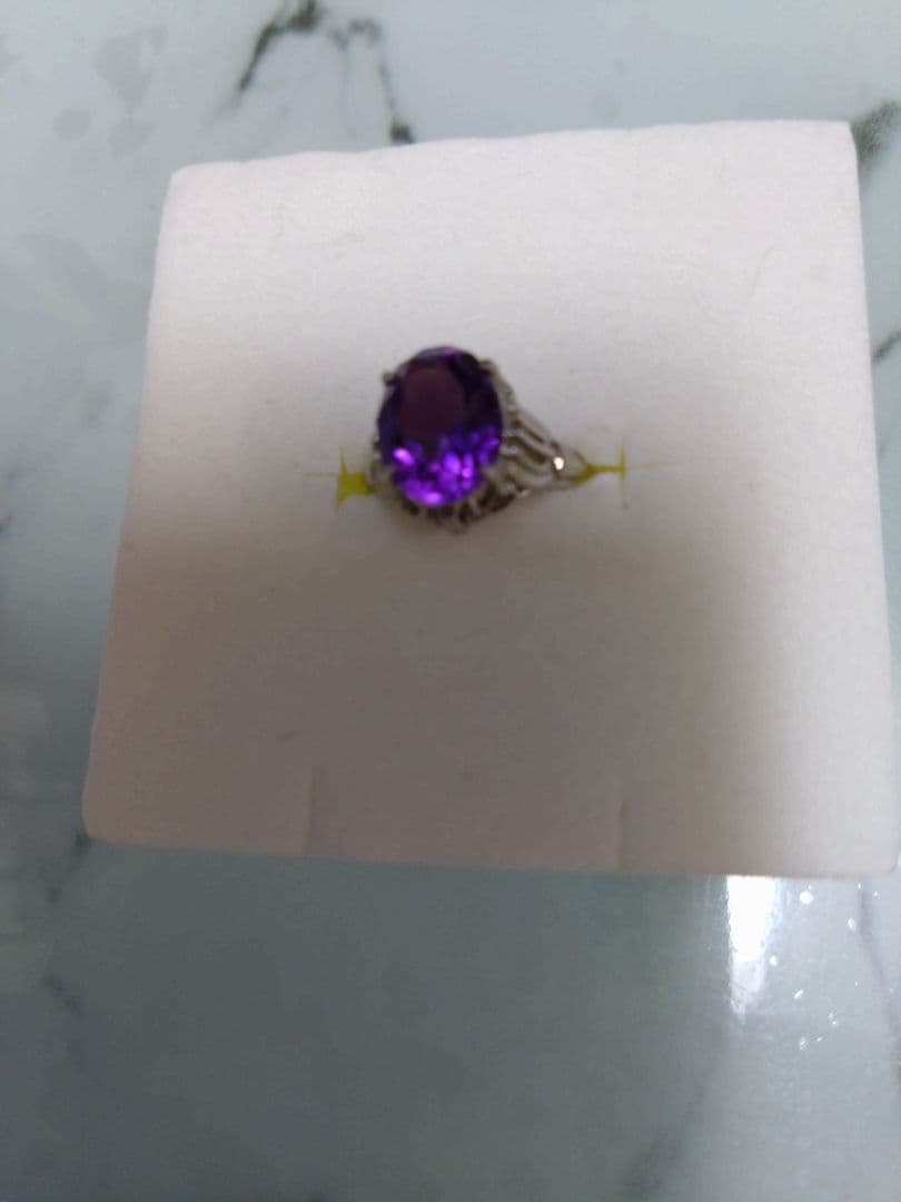 プラチナ900 紫色オーバルリング