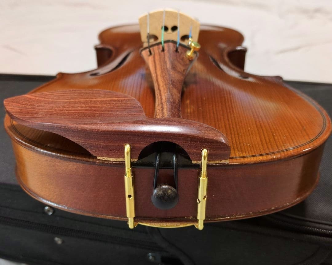 MASAKICHI.SUZUKI. No.w1 4/4 　弓、ハードケース付き