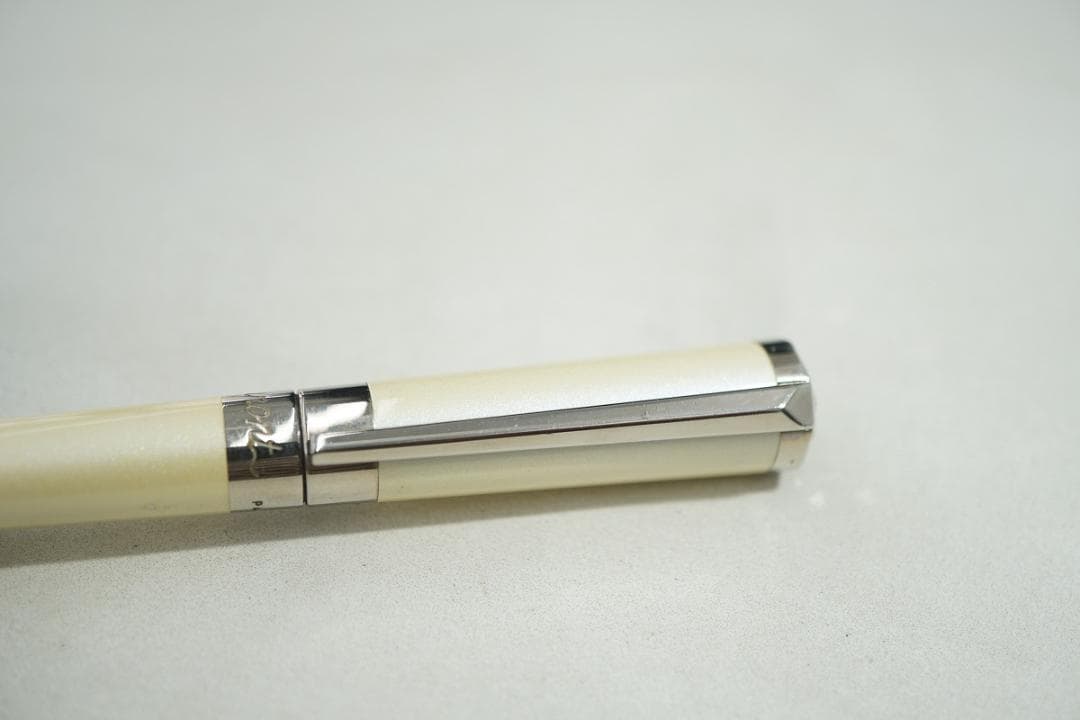 美品 S.T.dupont デュポン リベルテ ボールペン 万年筆 721P▲