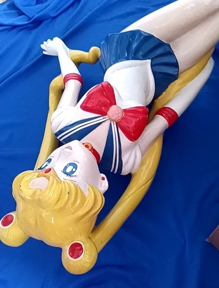 エ*ん様 セーラームーンＲ 特大フィギュア