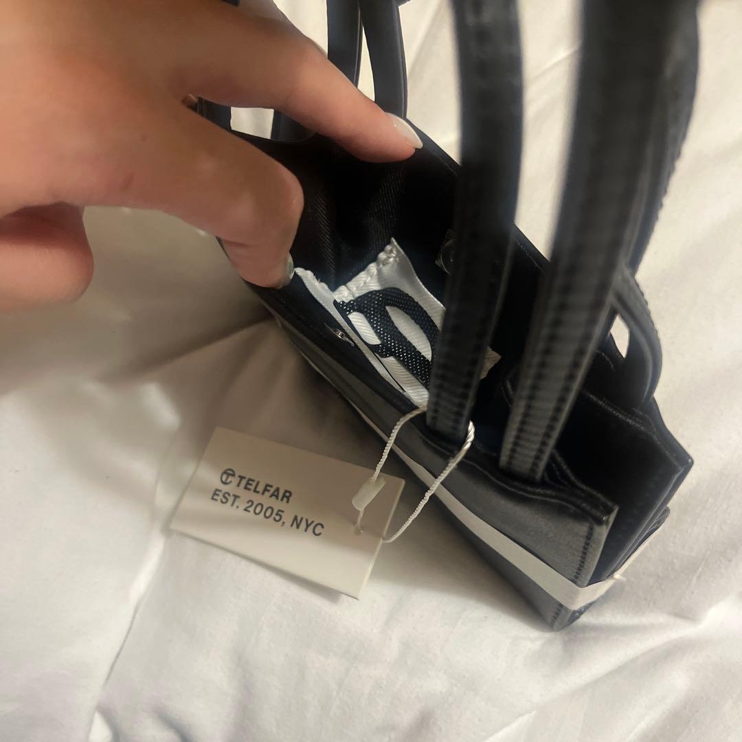 新品未使用　Telfar ミニバック　ブラック