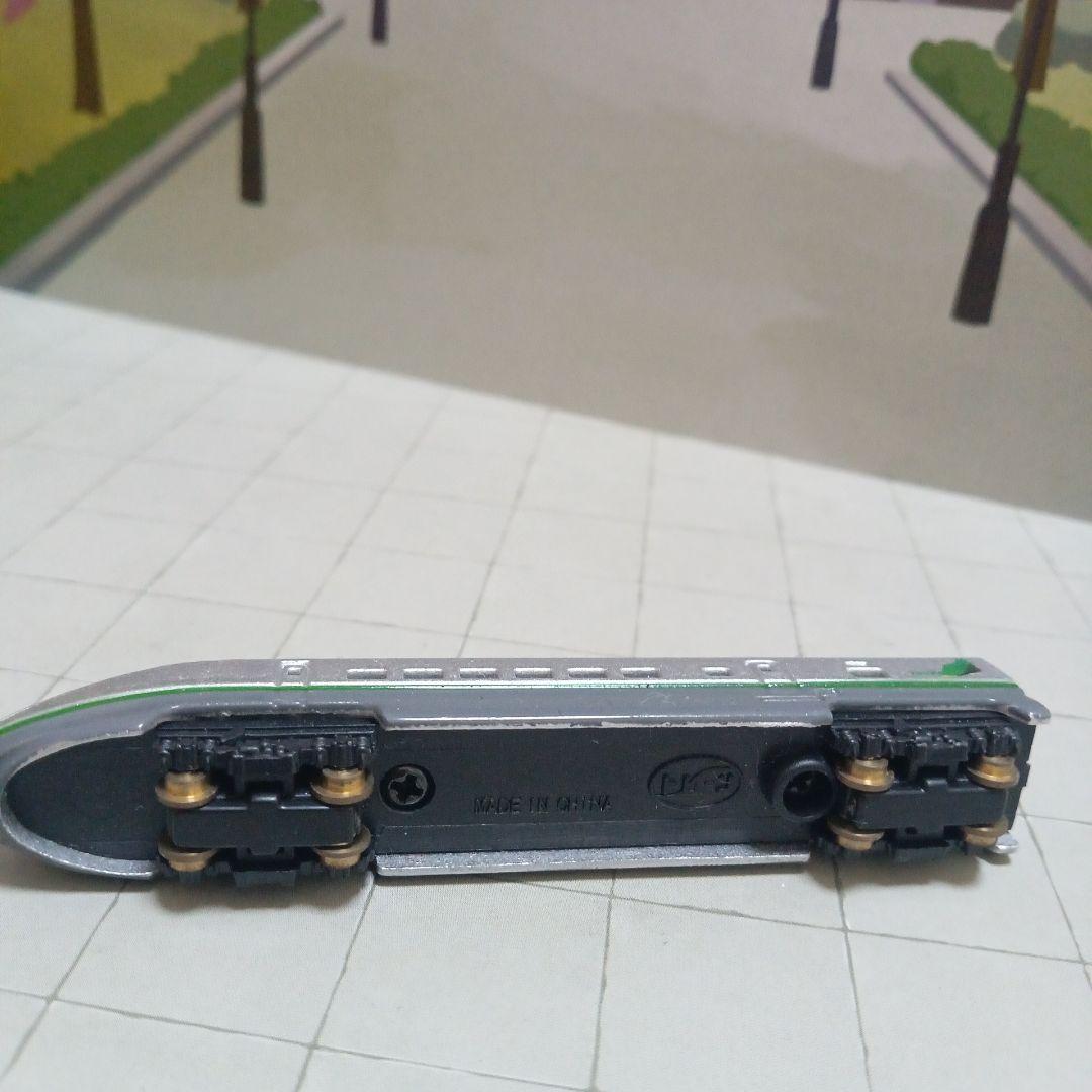 新幹線模型 シルバー/グリーン 約8センチ - メルカリ