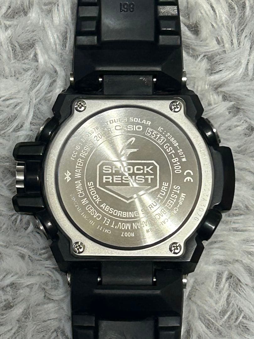 【訳あり】 G-SHOCK GST-B100 Bluetooth連携 ソーラー