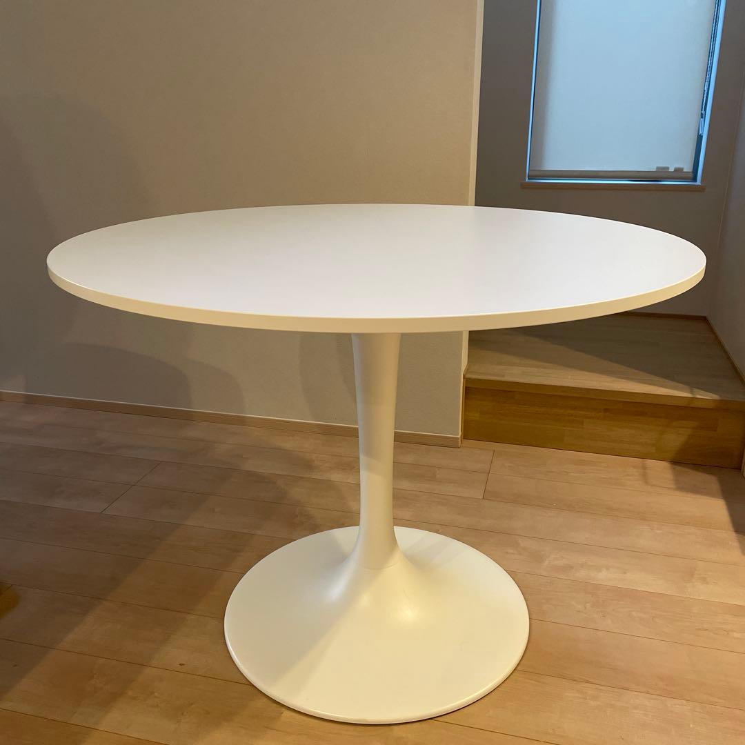 円テーブル　ホワイト　ドクスタ　IKEA