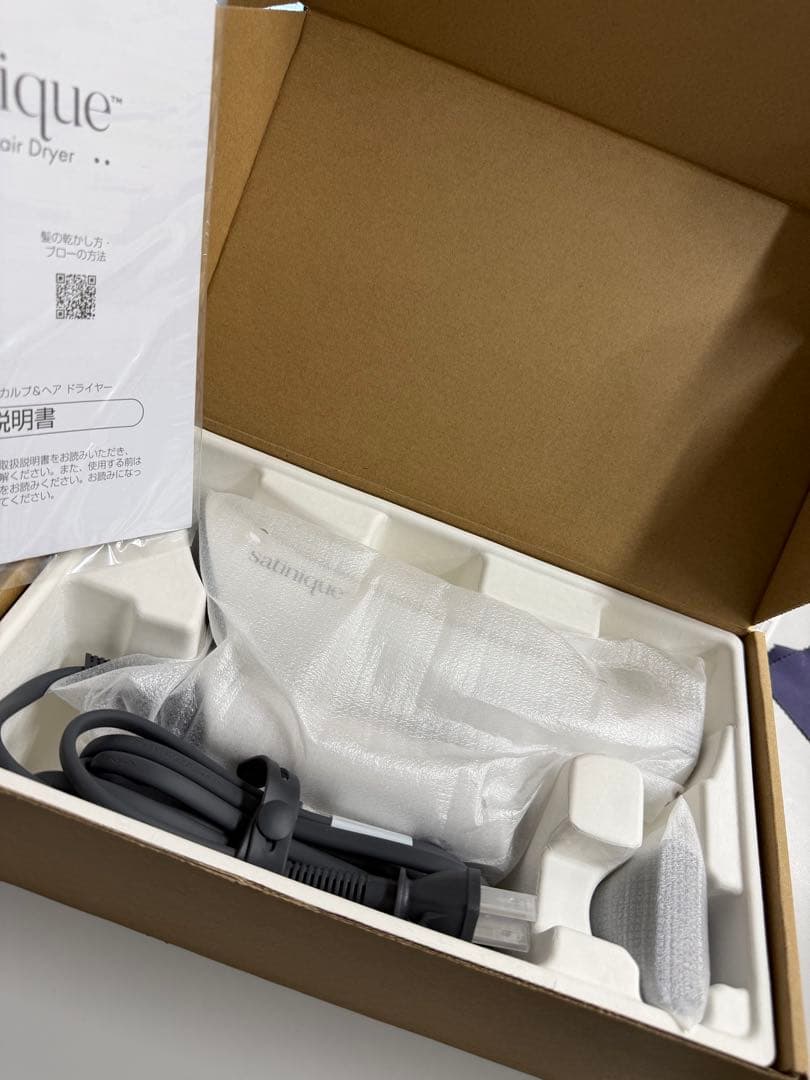 satinique スカルプヘアドライヤー