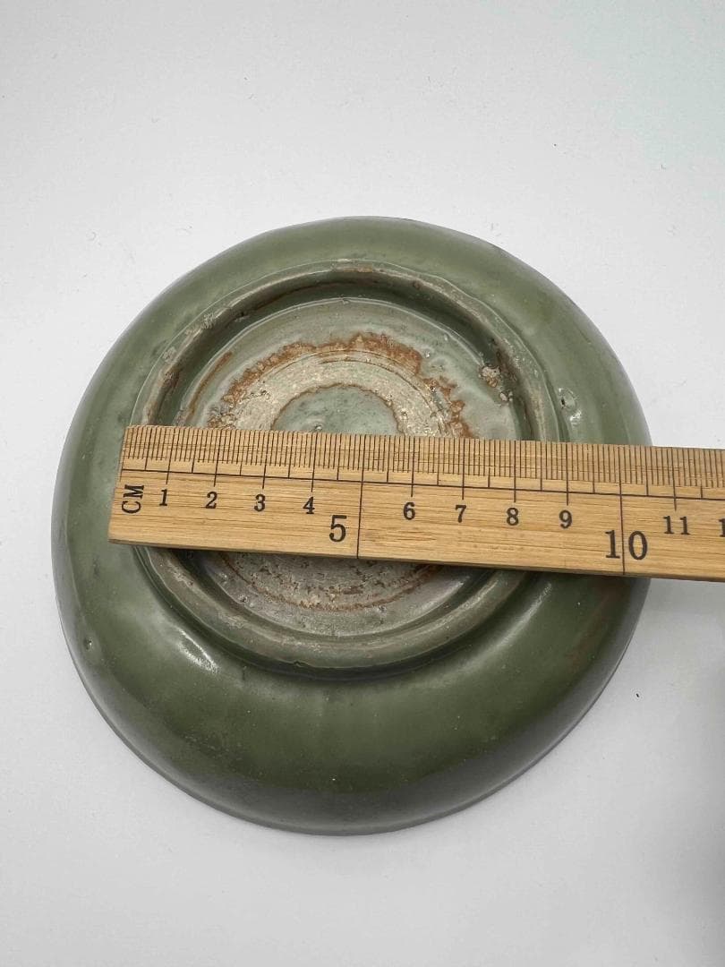 元時代 青磁 龍泉窯刻牡丹花盤 青磁皿 唐物 古賞物