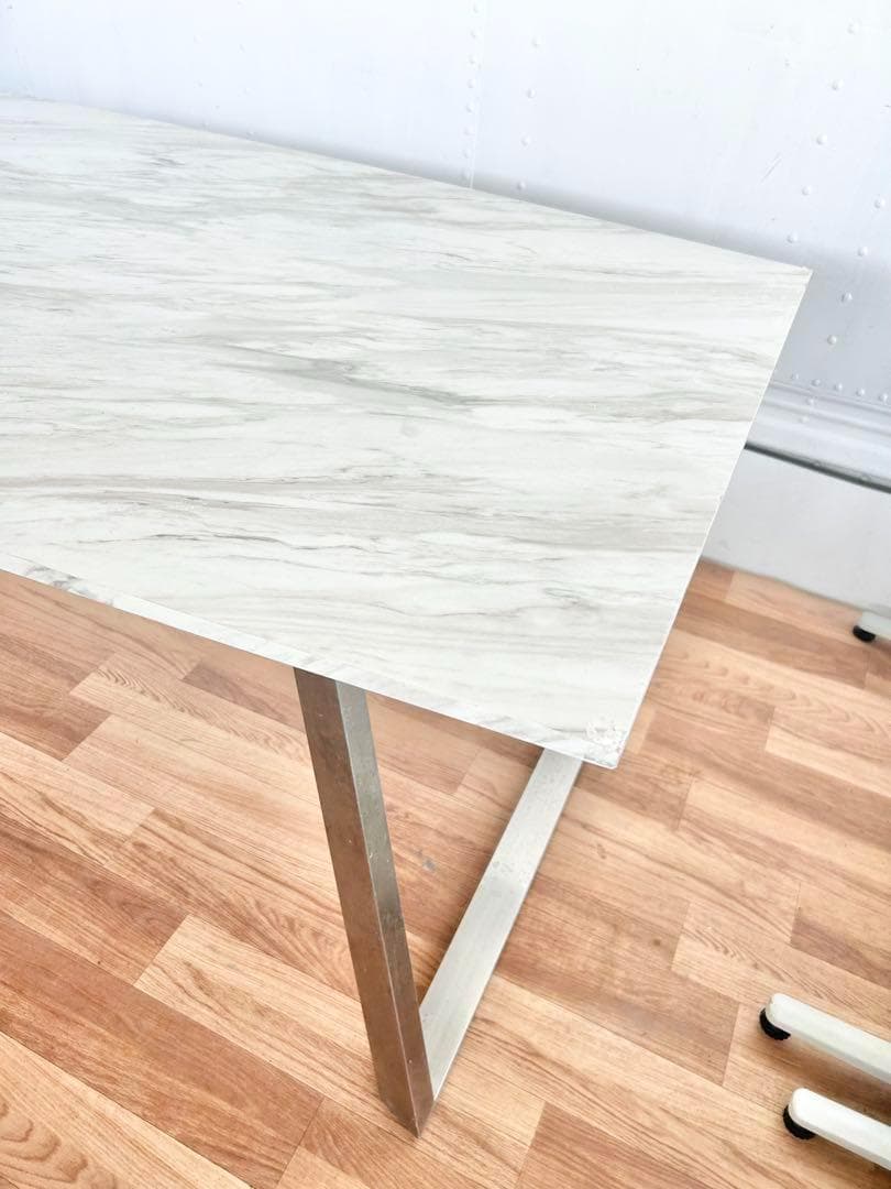 650 Why’d様ダイニングテーブル モダンデザイン シルバー