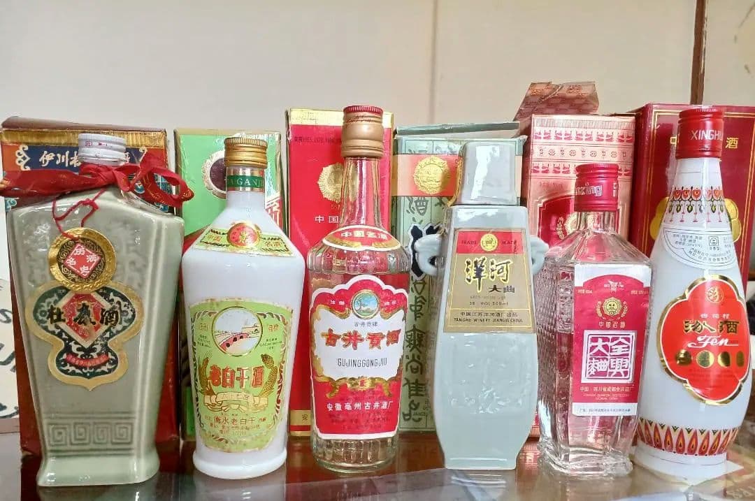 中国酒 古酒 6本 箱付き 未開栓 白酒 中国酒 貴州茅台酒 五粮液 中国酒 古酒 6本 箱付き 未開栓 白酒 中国酒 貴州茅台酒