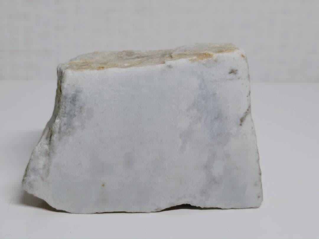 高透過・白 365g 翡翠 ヒスイ 鑑賞石 原石 自然石 誕生石 鉱物 鉱石