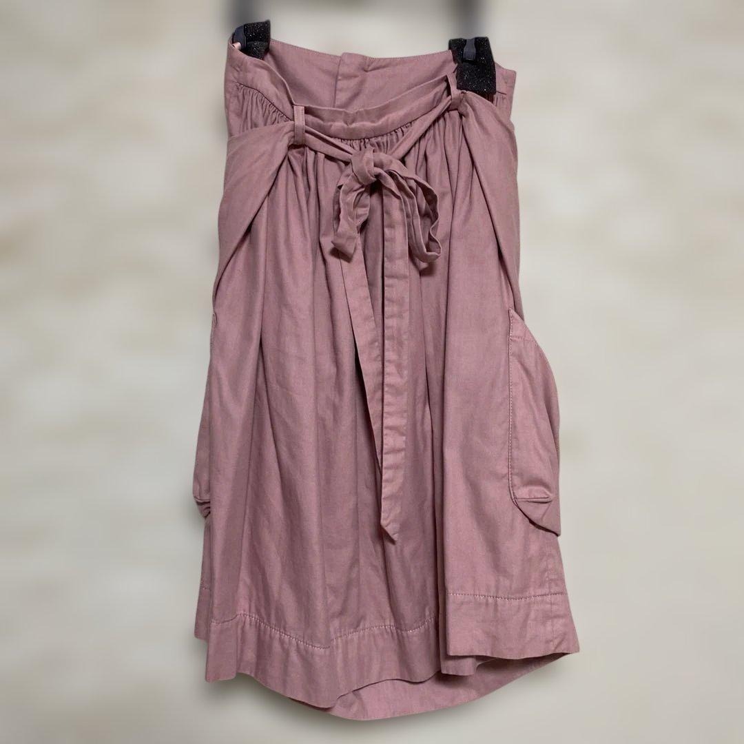 ヴィヴィアンウエストウッド　ピンクエプロン風スカート ボタン付き