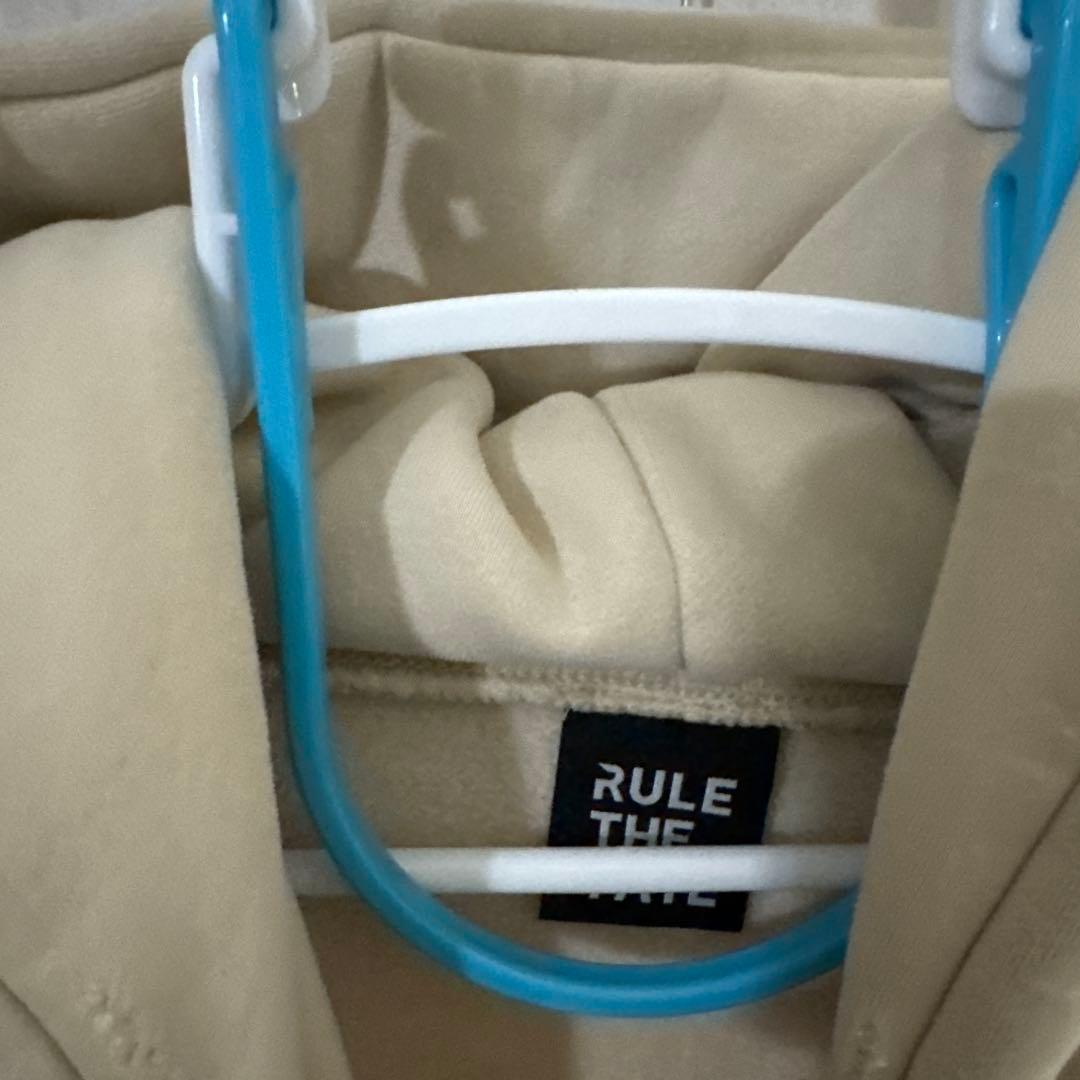 RULE THE TATE ベージュ パーカー サイズ2