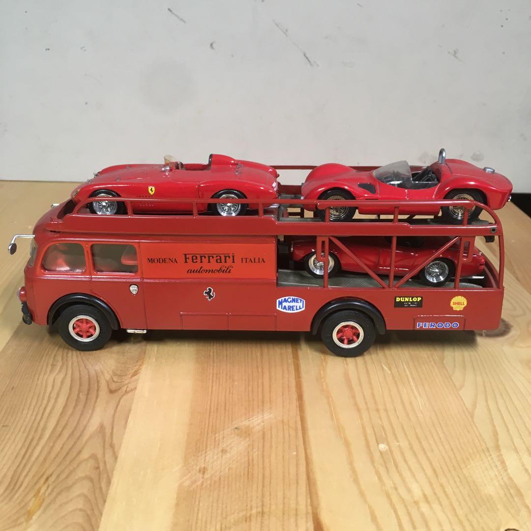 1/43チームフェラーリトレーラー　レア物
