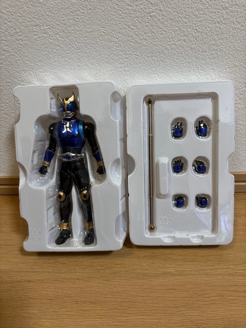 S.H.Figuarts（真骨彫製法） 仮面ライダークウガ ドラゴンフォーム