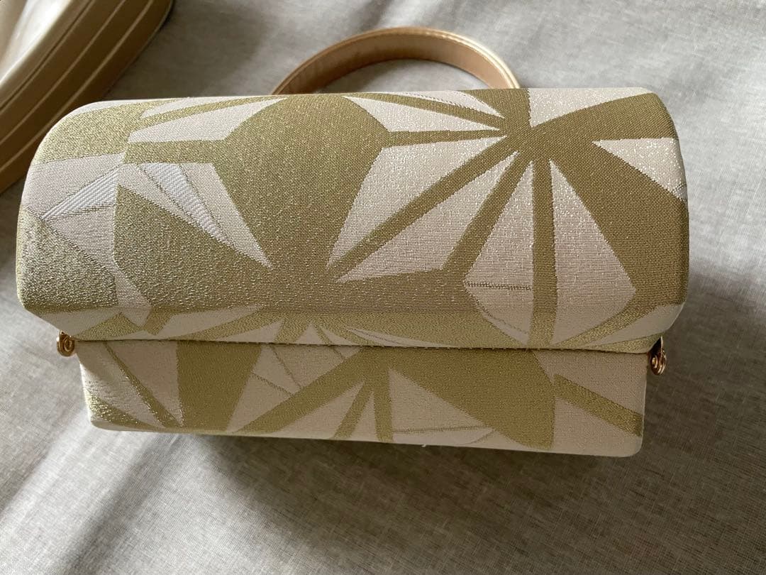和装用バッグ　厚底草履のセット　ゴールド　成人式　振袖