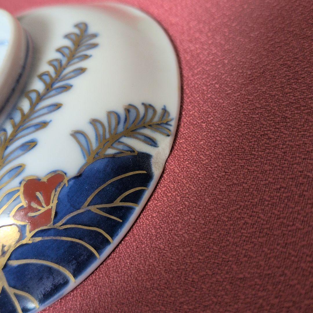 陶磁器　蓋物　蓋付き碗　煮物碗　２個（本体２個＋蓋６枚）金彩　色絵　染付　吉祥文