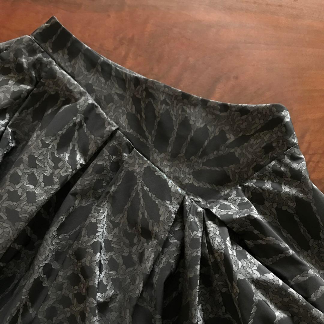 Vivienne Westwood ダークグレー バルーンスカート ひざ丈