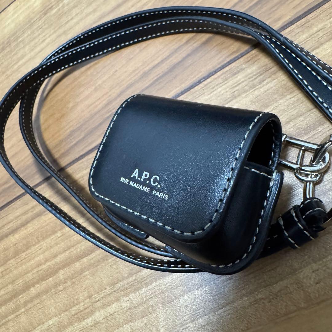 A.P.C. レザーAirpods proケース 黒